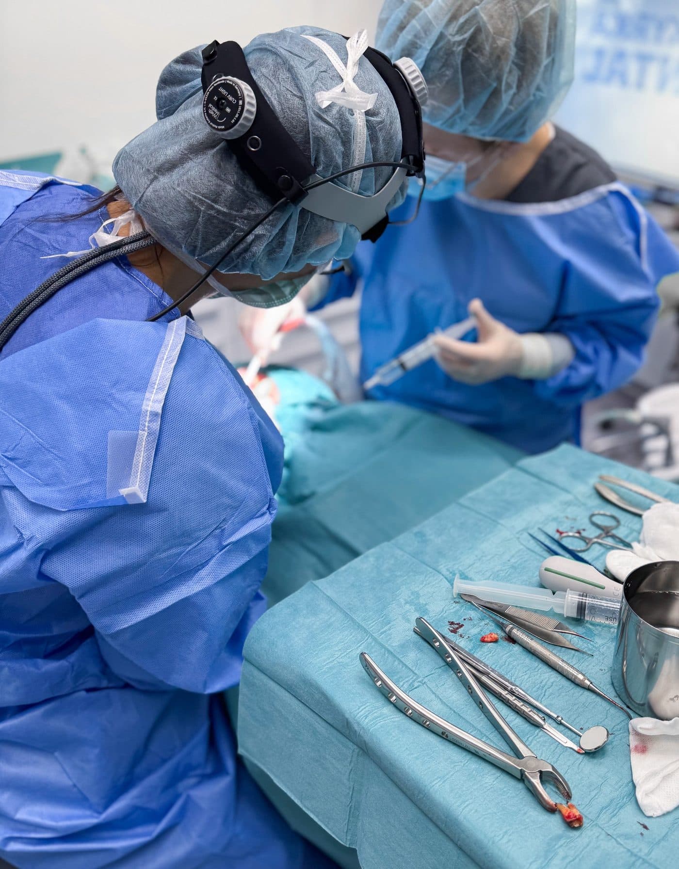 Käkkirurgiskt ingrepp utförs av specialisttandläkare på Botkyrka Dental